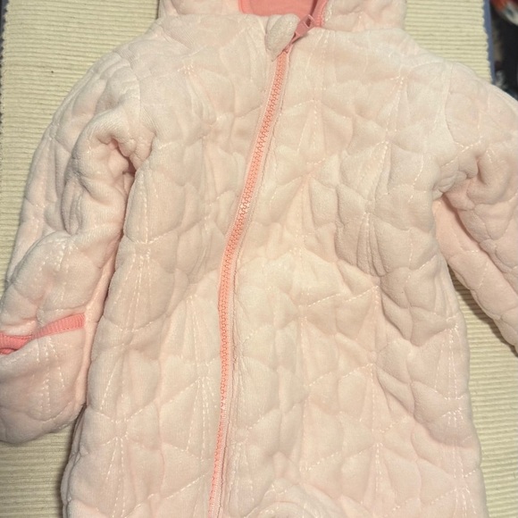 Bundle of Newborn Girl Clothes - Picture 2 of 9